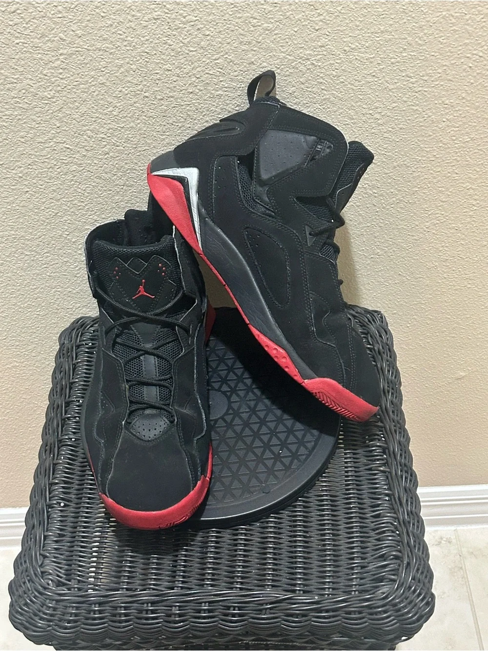 Size 11.5 Jordan True Flight Black/Gym Red - Metallic Silver 342964-001